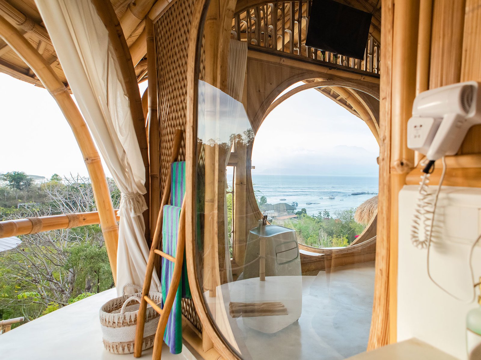 best-villas-in-bali-for-couples-camanta-penida